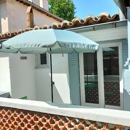 Apartment Terrasse, Intra-muros, Climatise Avec Wifi Avignon